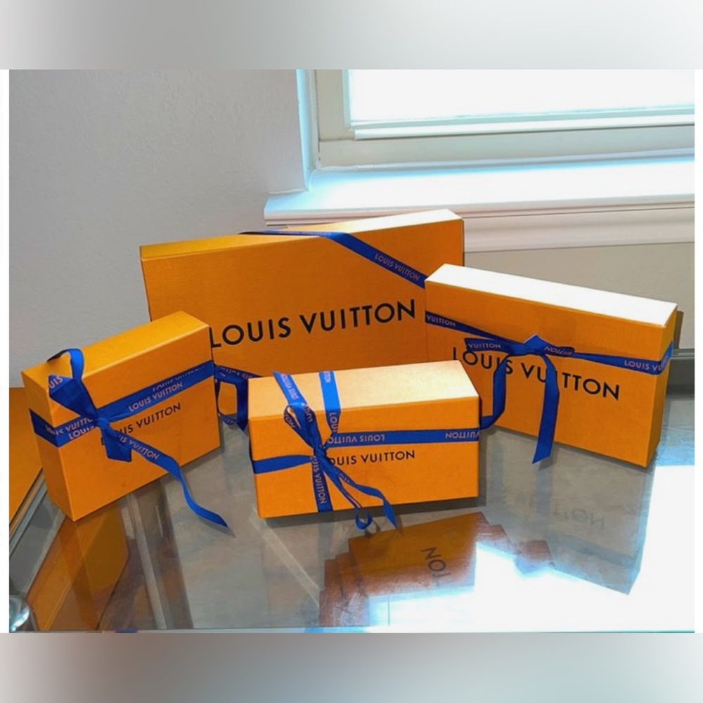 🧡 Louis Vuitton new large - size 5 Box - empty
